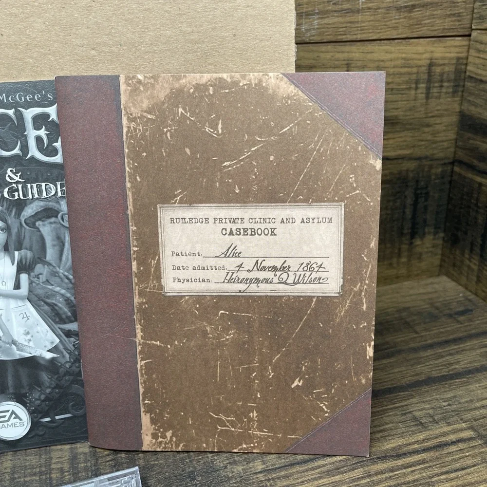 EA GAMES AMERICAN MCGEE'S ALICE VIDEO GAME W/BOOKLET AND DISC